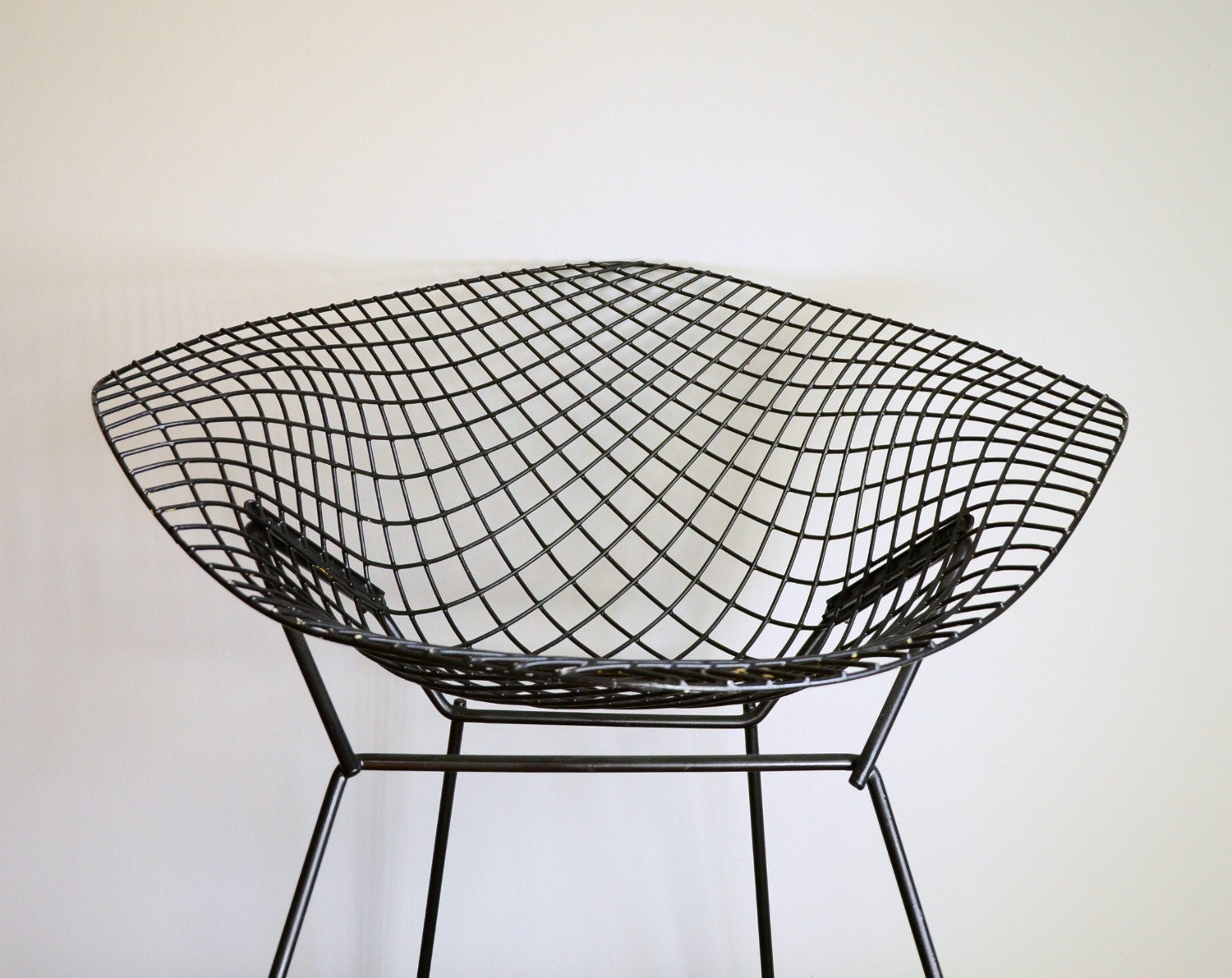 Vintage Mid Century Modern Bertoia Diamond Chair