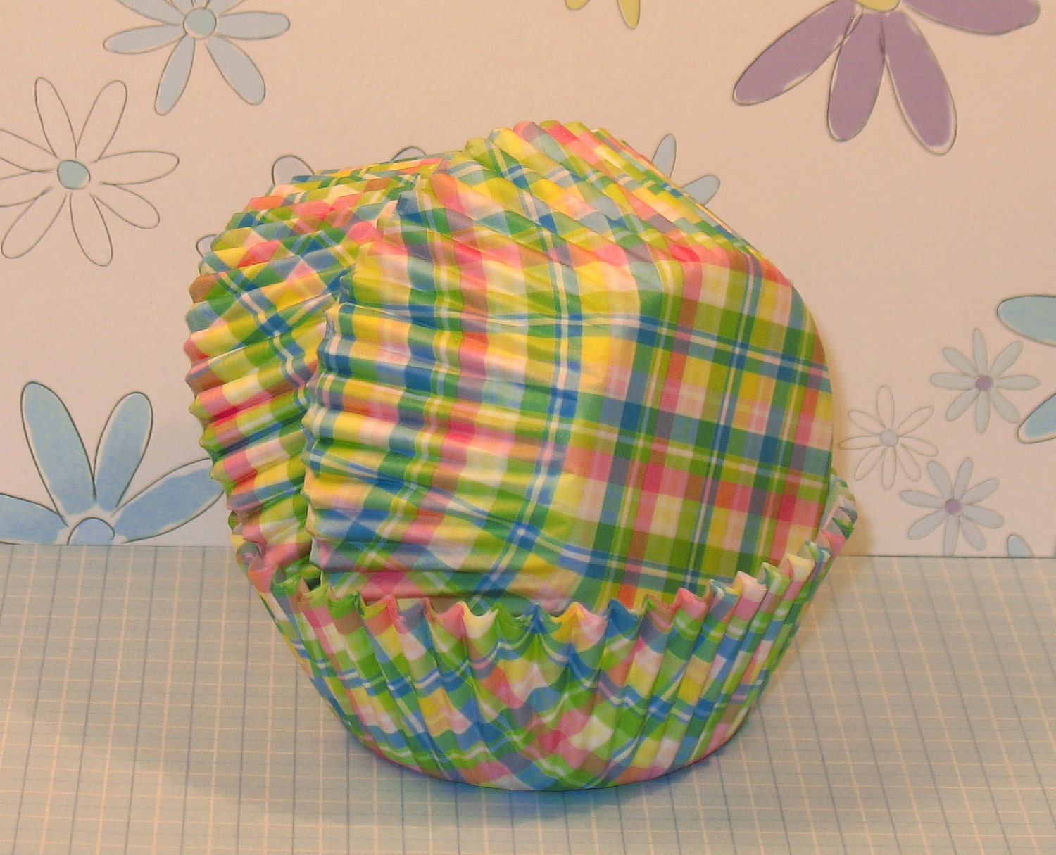 Pastel Spring Plaid Cupcake Liners  (40)