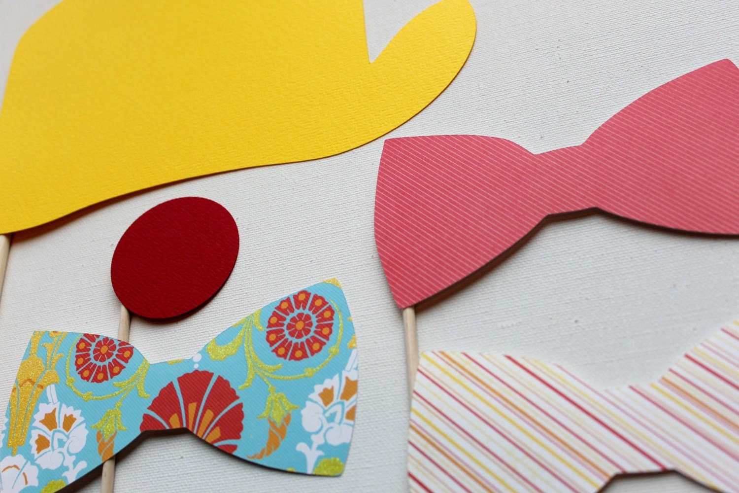 Circus Clown Photobooth Props on a Stick. Photo Booth Props - Carival Parties, Birthdays, Weddings, - Photobooth Props