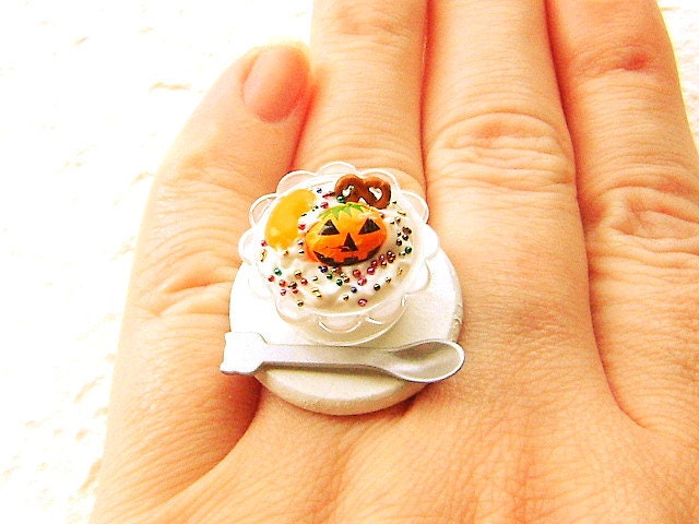 Halloween Food Ring Ice Cream Candy
