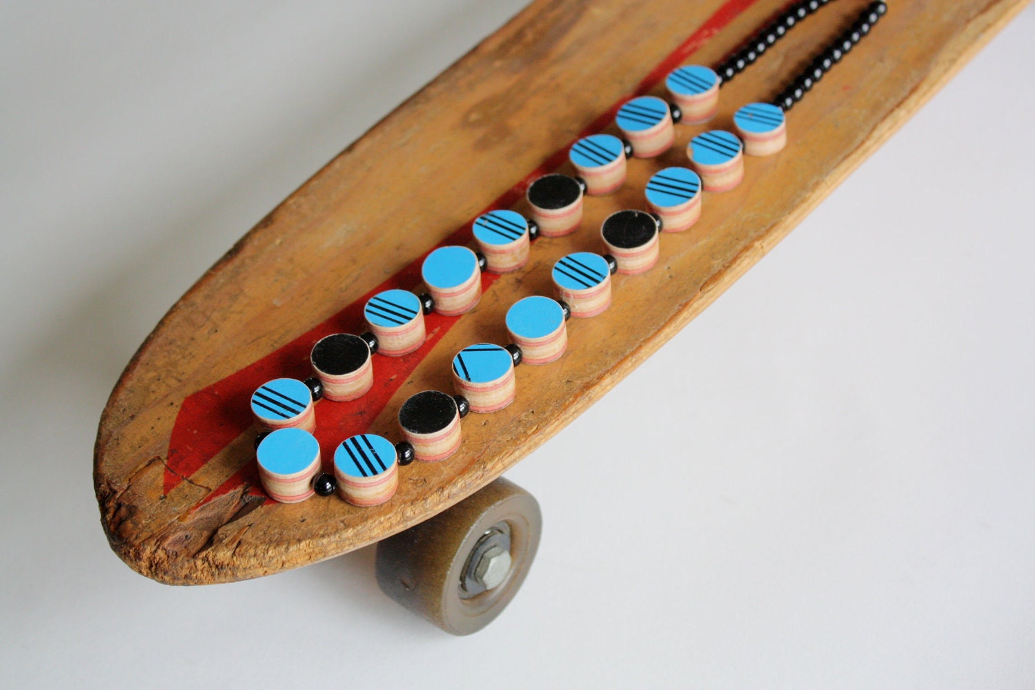 Recycled Skateboard Necklace-Grand Finale No.22 Skateboard Pearls 20"