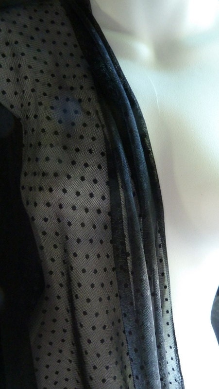 Point d'Esprit Netting in Black 135 - 140 cm wide, made in UK for Veils, Gowns, Birdcage Veils, Garters, Fascinators, Hats - MaryNotMartha
