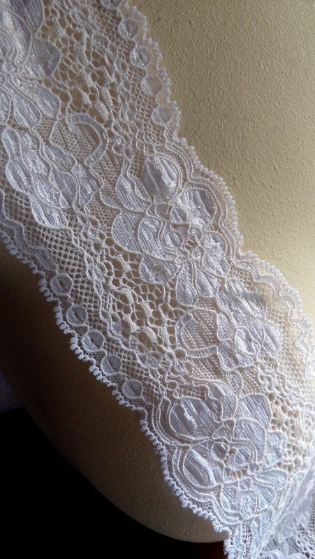 Medium Width Stretch Lace in Creamy Two Tone White for Headbands, Altered Couture, Lingerie Design STR 2052