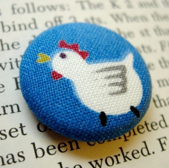 Pin - Blue Chicken Bird Button by Vegancraftastic