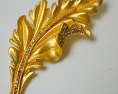 GOLD  Leaf Pin Brooch,  Gold Metal, Honey Gold  Rhinestones, Large Pin,  1980s Bright Gold, Fall Curled Tree Leaf