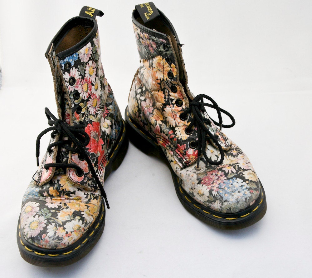vintage Doc Martens flower design RARE