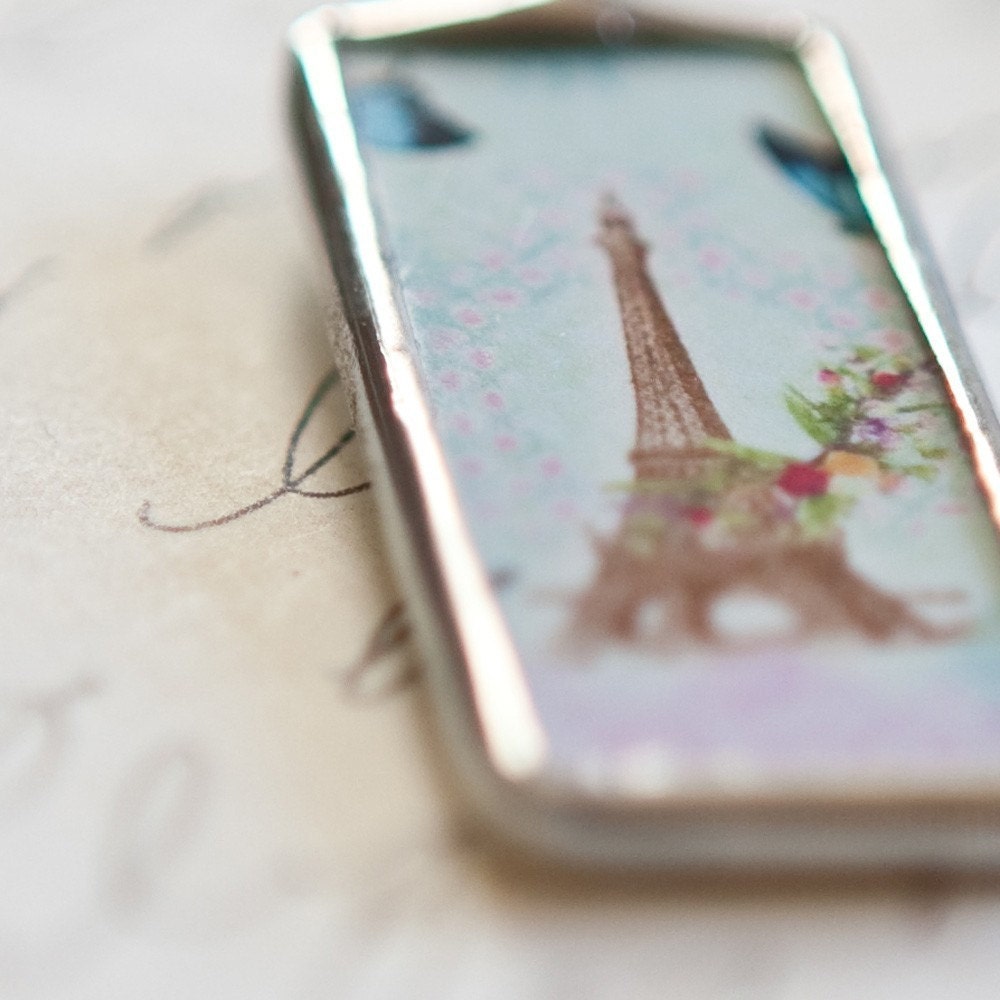 she dreamed of paris pendant