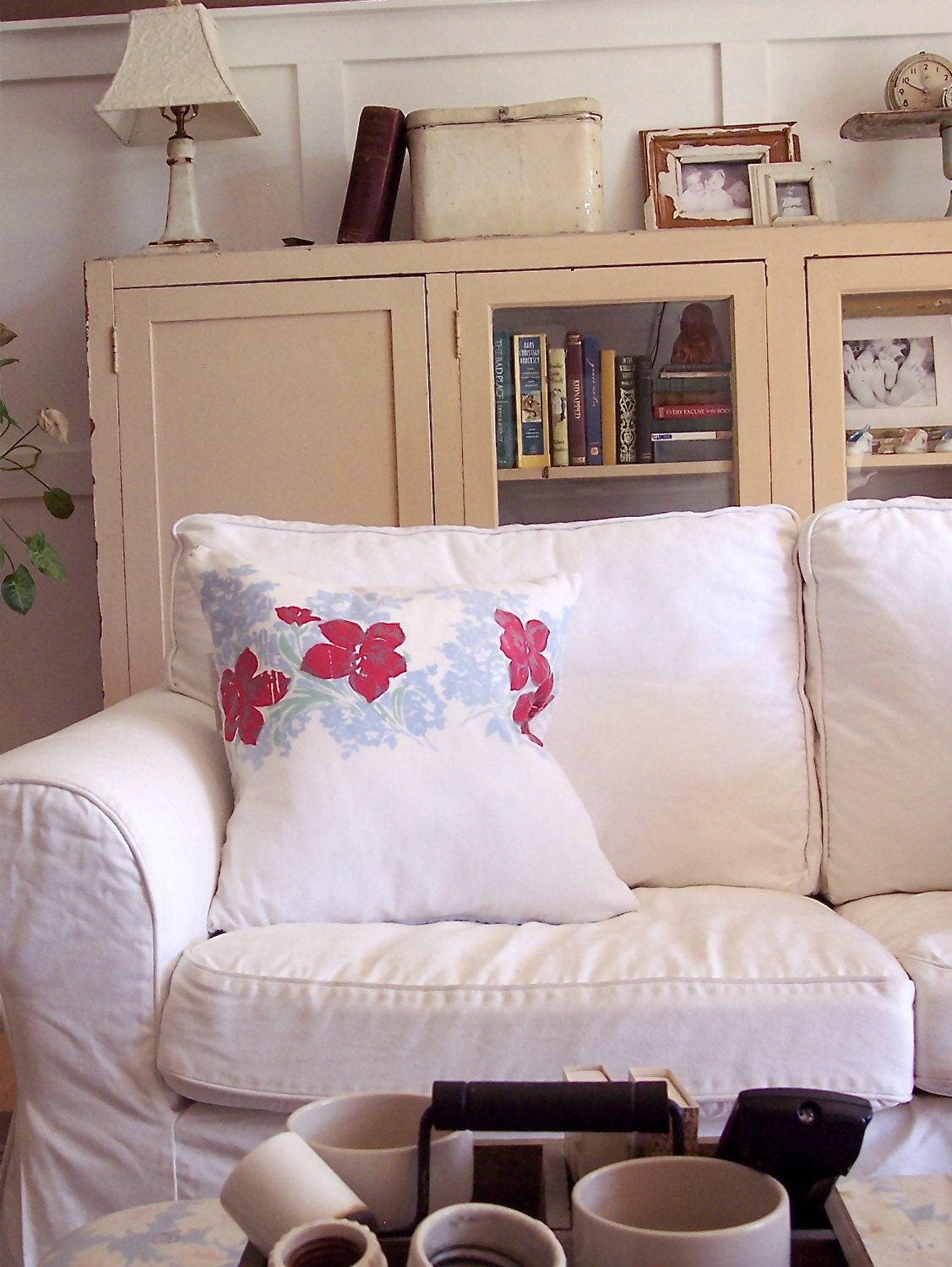 VINTAGE FABRIC PILLOW