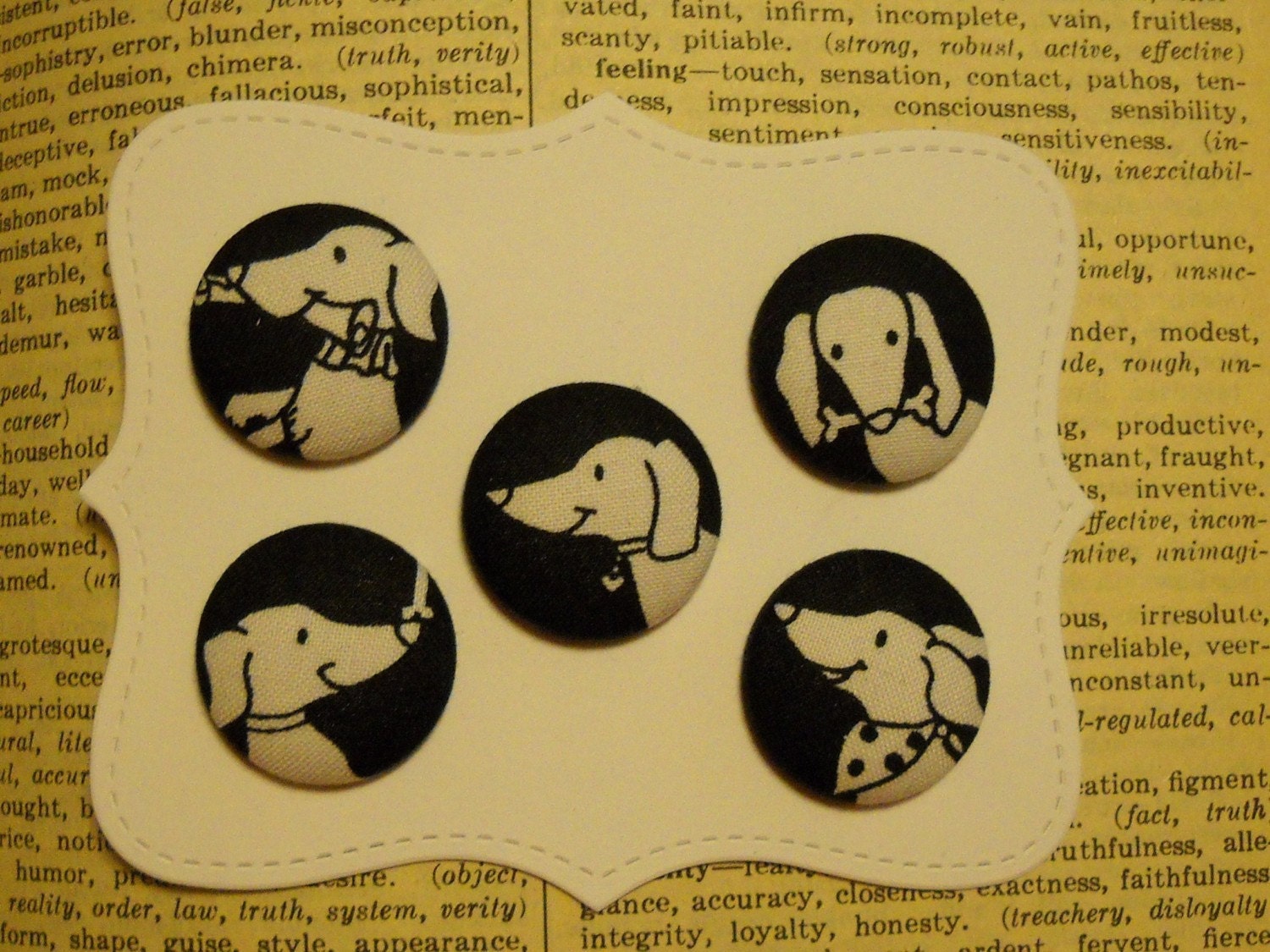 Doxie love- fabric covered button collection - size 45