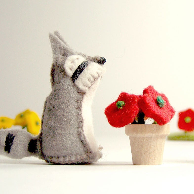 Raccoon - Little Wool Felt Raccoon Toy