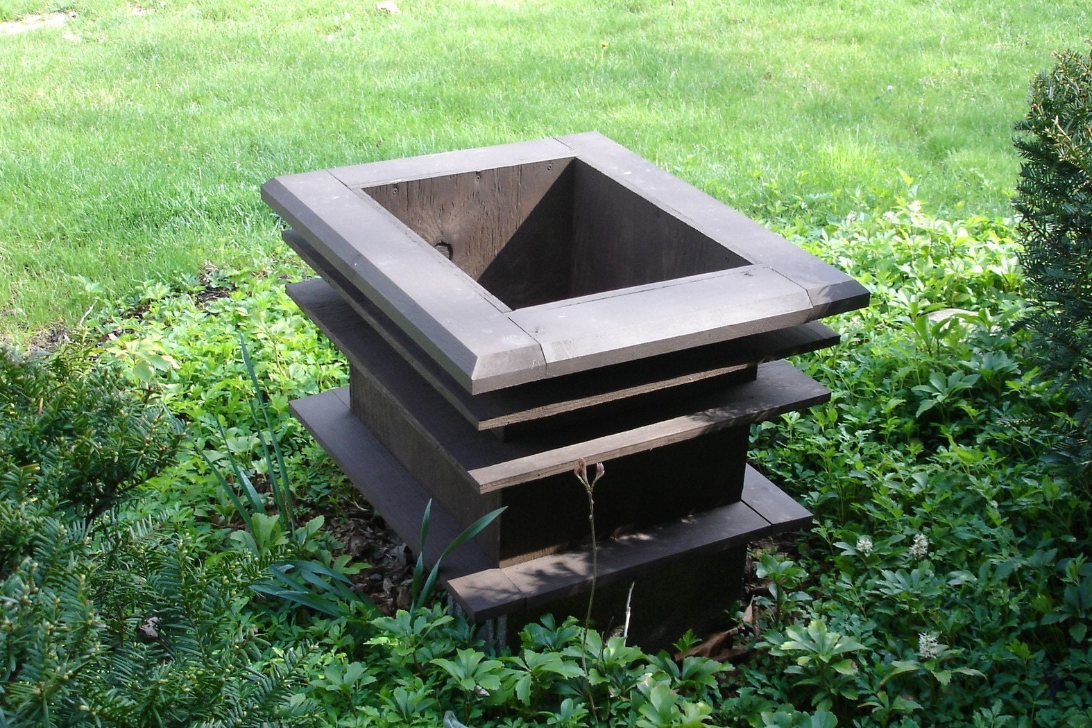 Craftsman Style Planter Box Woodworking Plan