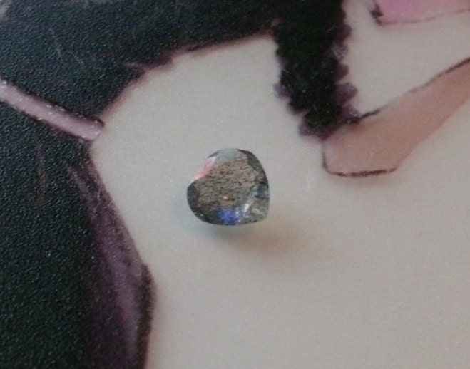 Loose Heart Genuine Labradorite Gemstone 1ct 6mm
