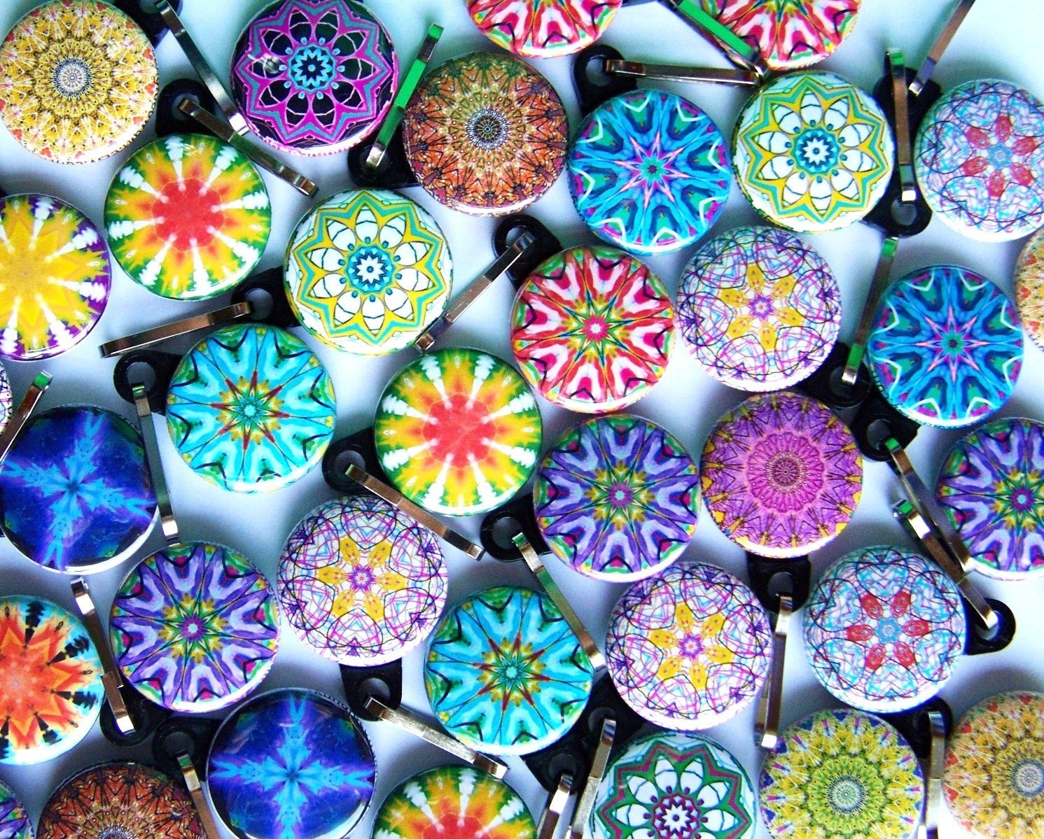 Wholesale 100 Kaleidoscope Zipper Pulls