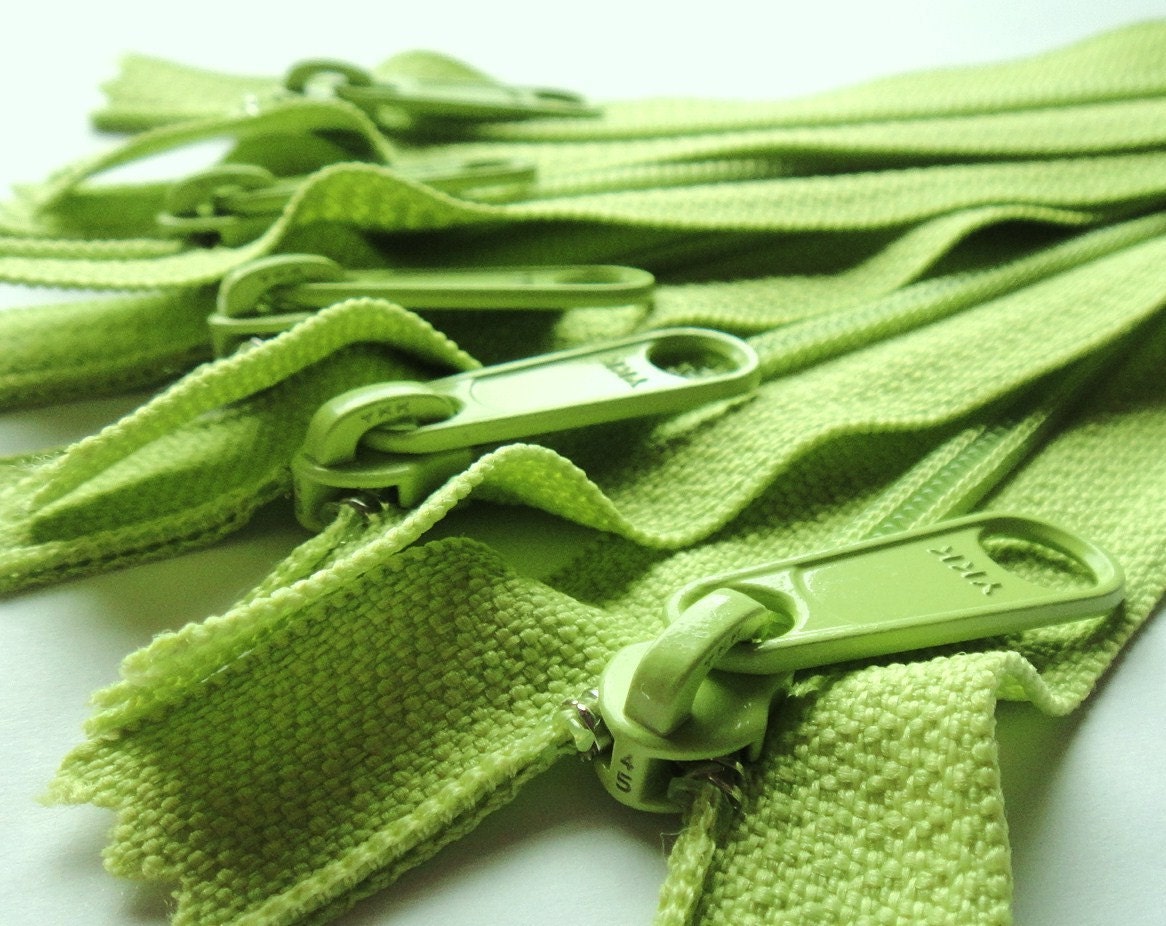Five Green Apple 9 Inch 4.5 Ykk Purse Zippers with a Long Handbag Pull Color 874