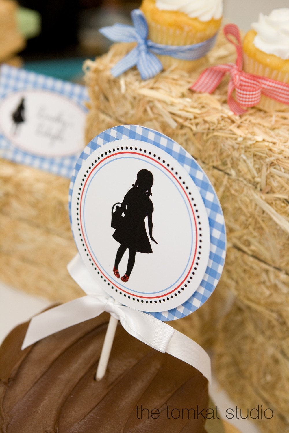 Dorothy Wizard of Oz Party Printable Cake Topper 4 inch Circle by The TomKat Studio
