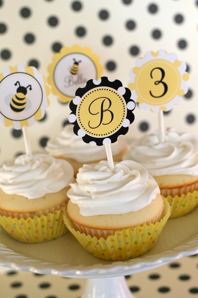 Bumble Bee Printable Party Circles by The TomKat Studio