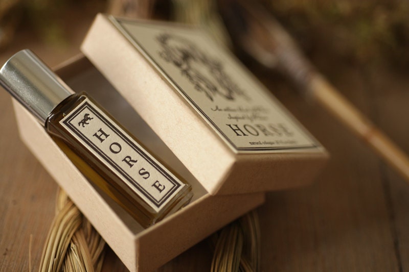 Horse - natural cologne oil (unisex)