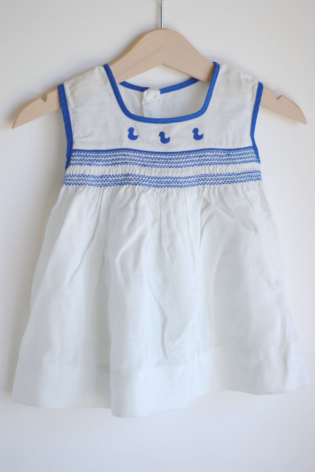 Vintage 1960's Baby Girl Dress - White with Blue DUCKS and Smocking (0 to 3m)