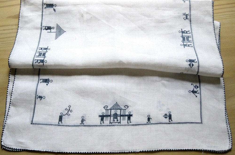 Table Runner: Hand Sewn Asian Theme Blue and White Vintage