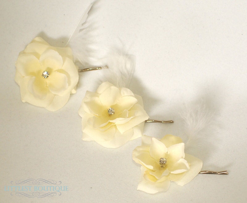 Florence - Small Roses with Rhinestone and Feathers Bridal Silver Bobby Pins