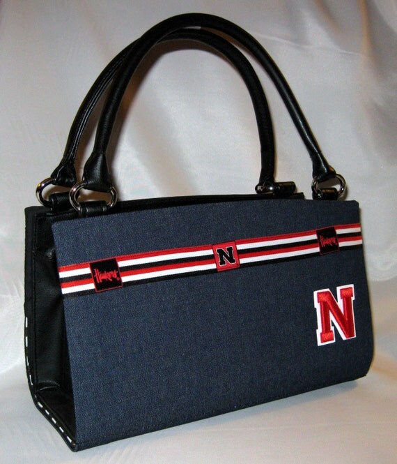 changeable purses magnetic outer shell