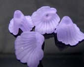 10 Large Violet Matte Lucite IRIS Flower Beads - 20mm