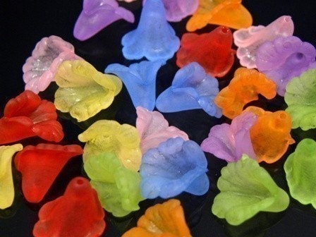 200 Medium Mixed Color Matte Lucite IRIS Flower Beads - 12mm