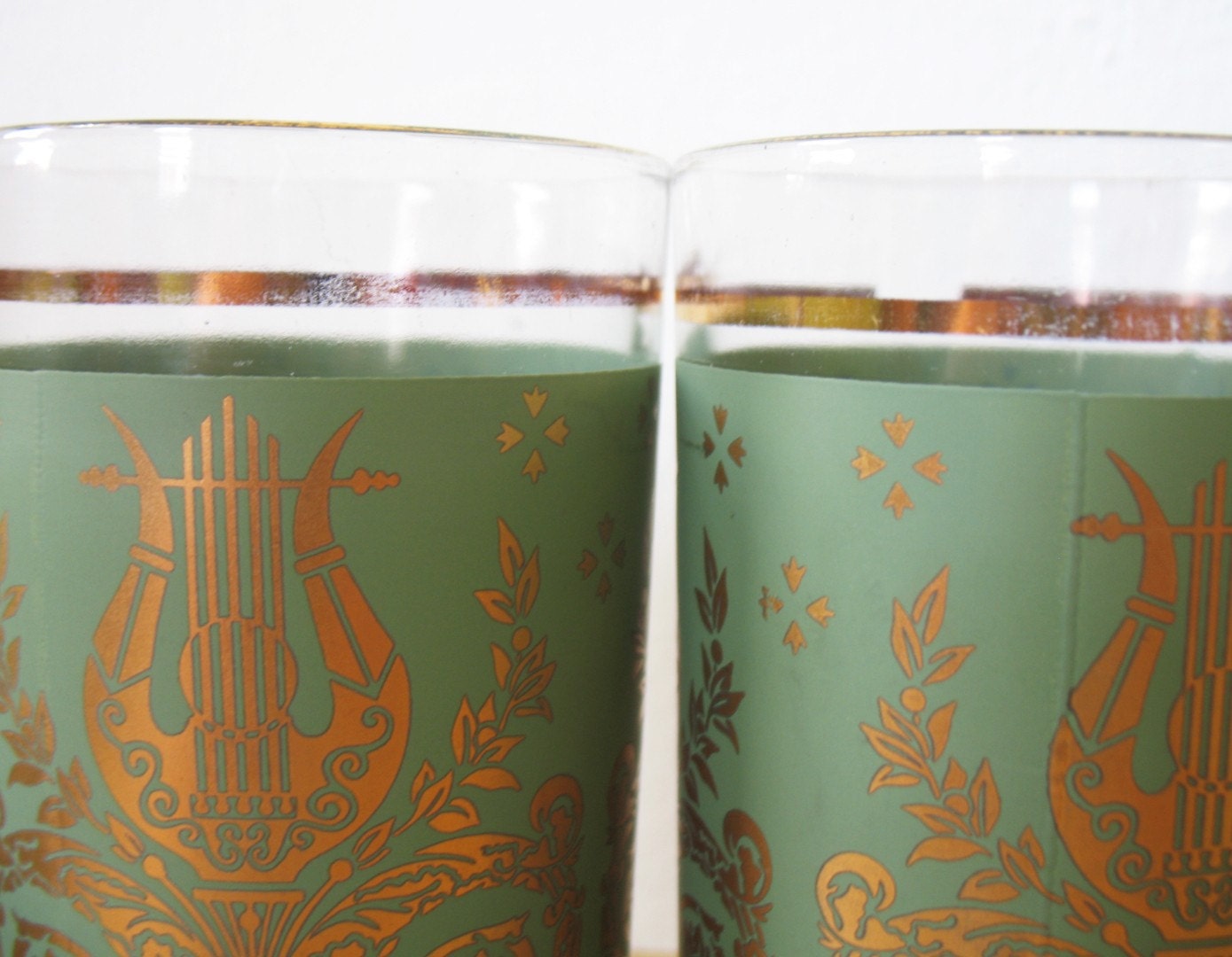 SALE vintage 60s cocktail glasses / sea green and gold damask