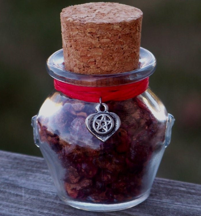 APHRODISIA HONEY POT Incense w/ a Pentalpha of Rich Resins, Sweet Honey, Red Roses & Essential Oils for Love Spells, Sex Magic