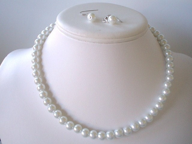Single Strand White Pearl Beaded Necklace and Earring Set    Great Brides or Bridesmaid Gifts