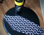 Wine Tote - Mod Black and White