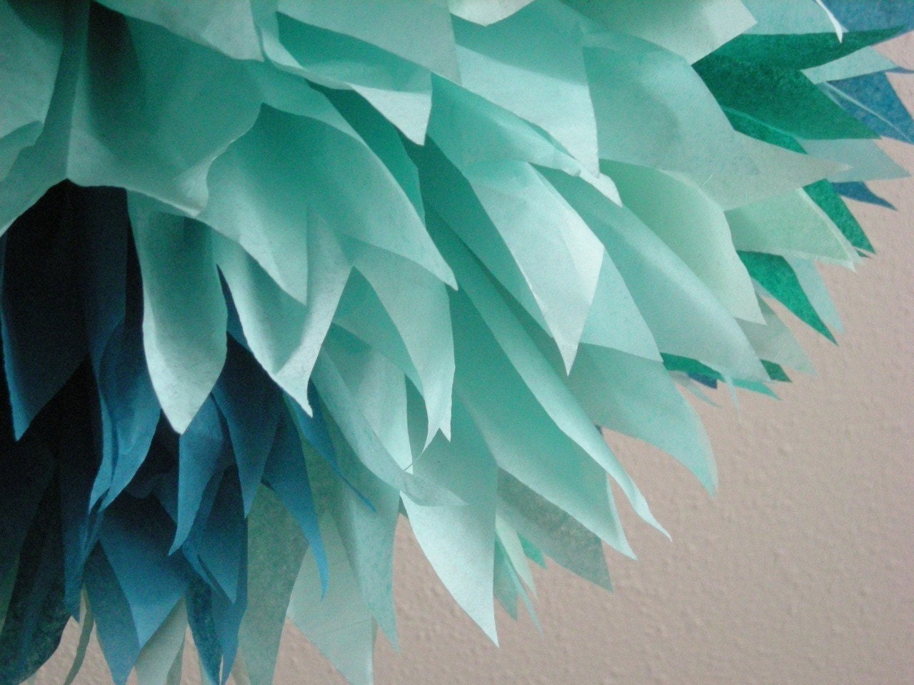 Poolside ... 1 tissue paper pom // wedding decorations // diy // birthday // nursery // anniversary // party decorations Il_570xn