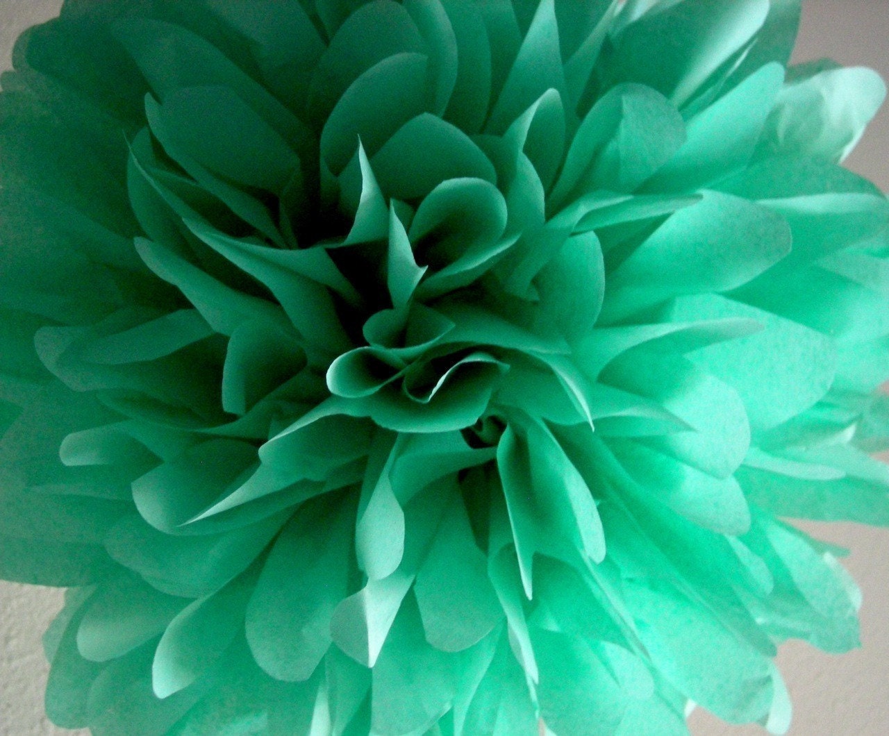 Mint ... 1 tissue paper pom // wedding decorations // diy // bridal shower // birthday // engagement party // decorations Il_570xn