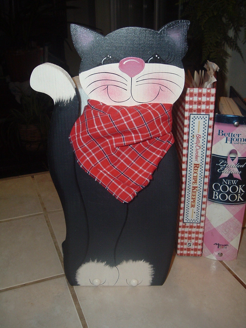 Black Cat Paper Towel Holder