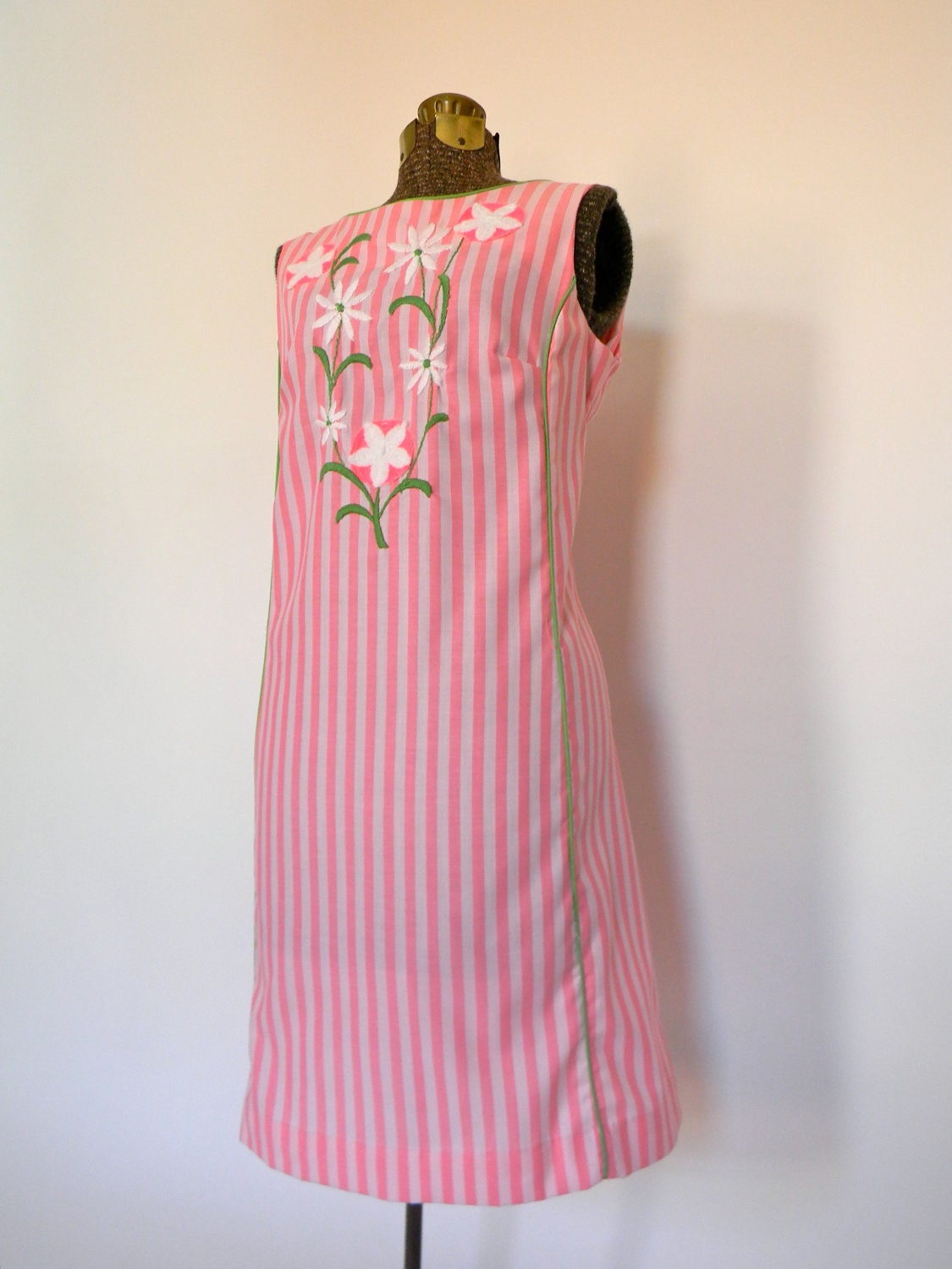 Mod Sheath 60s Embroidered with Pink Stripes"""""SALE SALE""""""