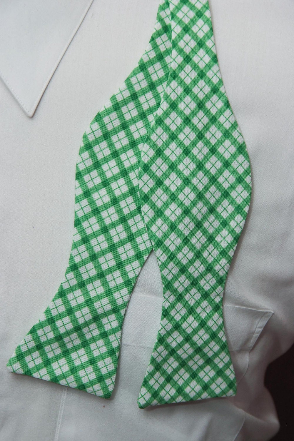 Green and White Argyle Bow Tie