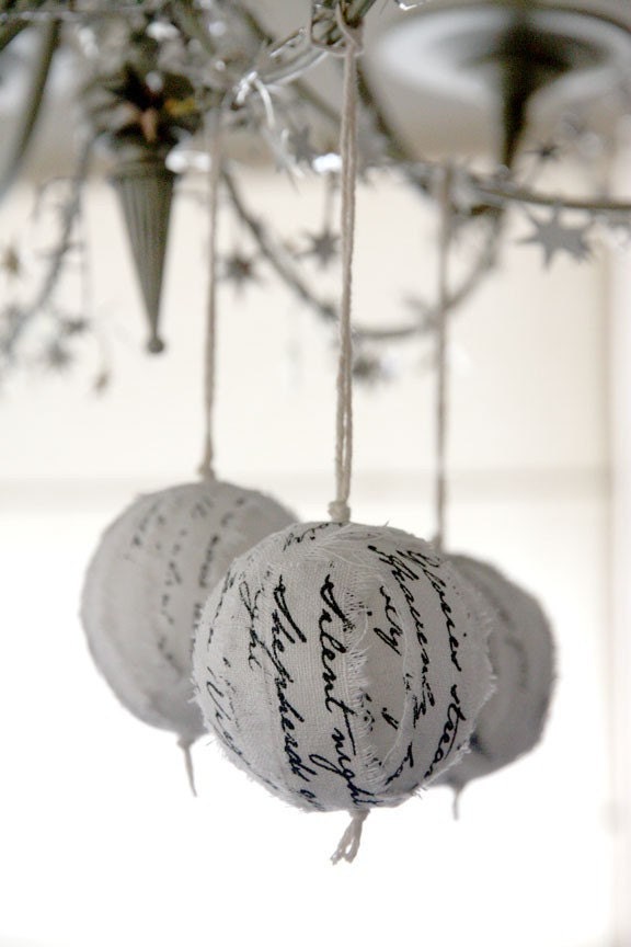 Christmas ornaments / Christmas decorations - Hymn ragballs - WHITE (set of 3) - quotesandnotes