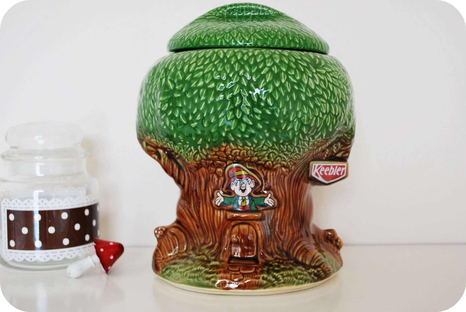 vintage / / TOLL HOUSE / / ceramic cookie jar