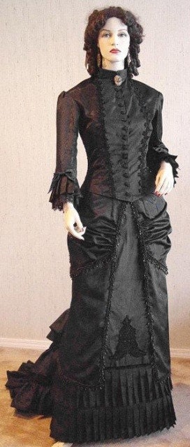 Items similar to Beautiful Gothic Steampunk Natural Form