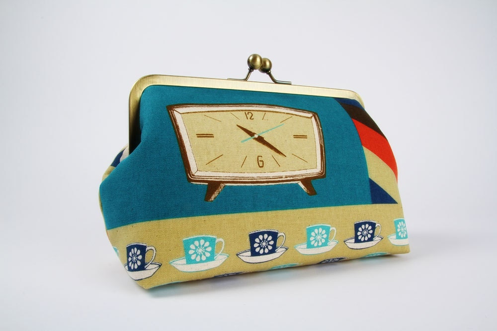 Cosmetic pouch - Retro clocks in natural - metal frame clutch bag