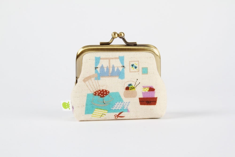 Deep mum - Sewing room in chartreuse and blue - metal frame purse