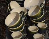 Ceramic dinner service made to order: plates, bowls and mugs