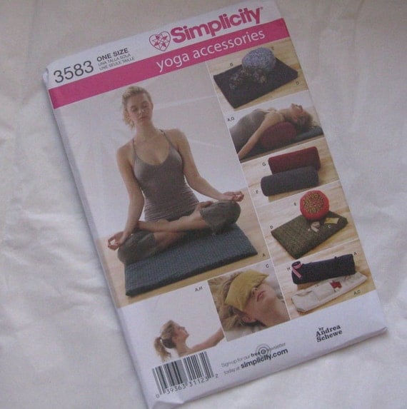 SIMPLICITY PATTERN yoga accessories 3583 by ReInventedBoutique