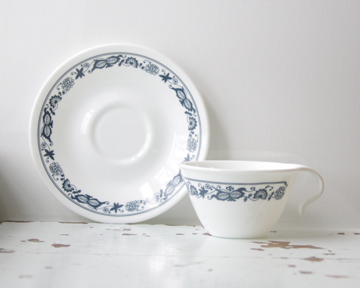 Vintage Corelle Old Town Blue Vintage Corelle Teacups and Saucer Set of EIGHT Vintage Corning Corelle White and Blue