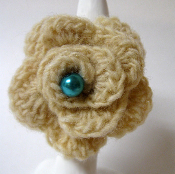 Crochet Rose Ring- Cream