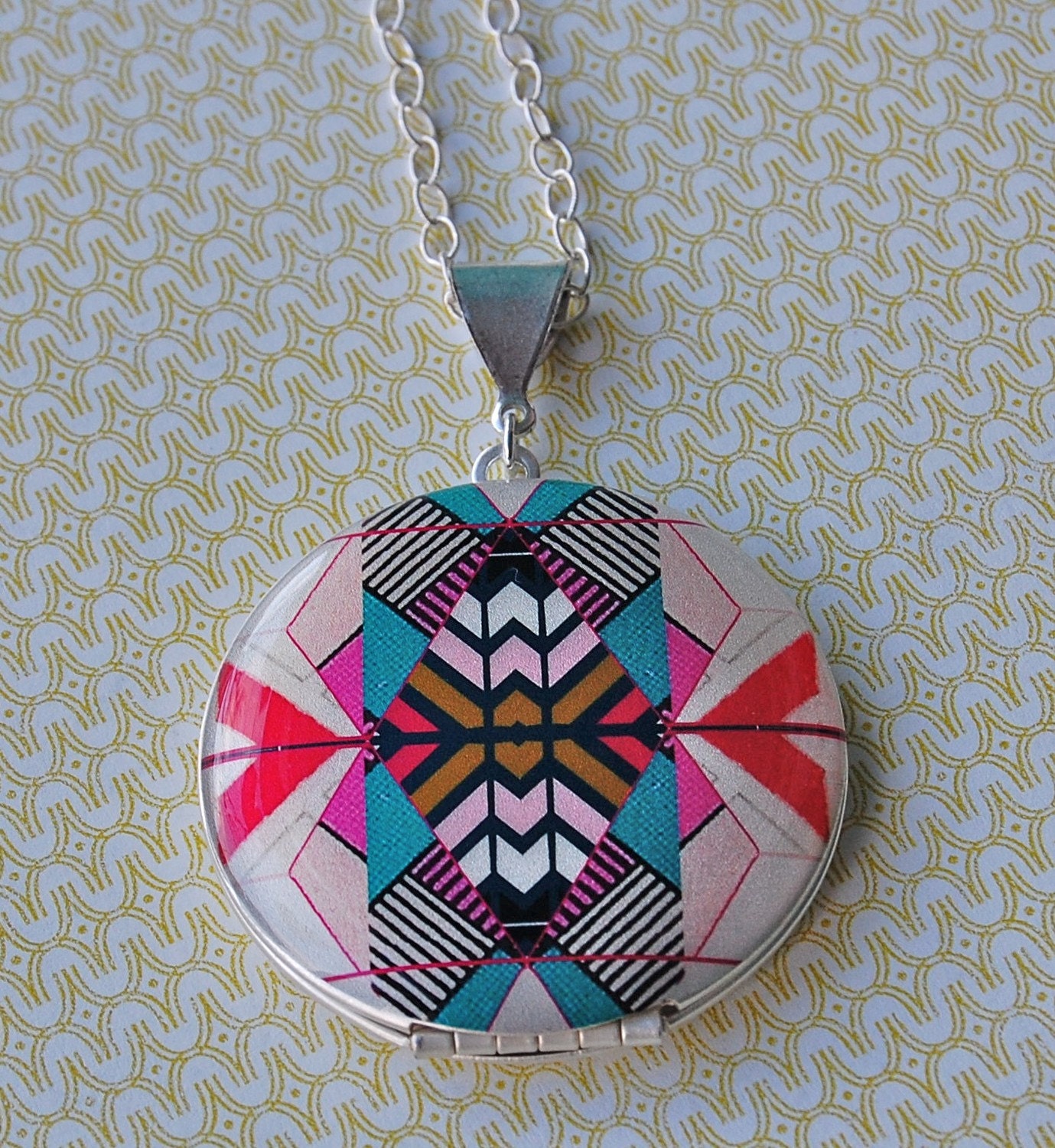 The Kaleidoscope Locket - Vintage - Fine Silver