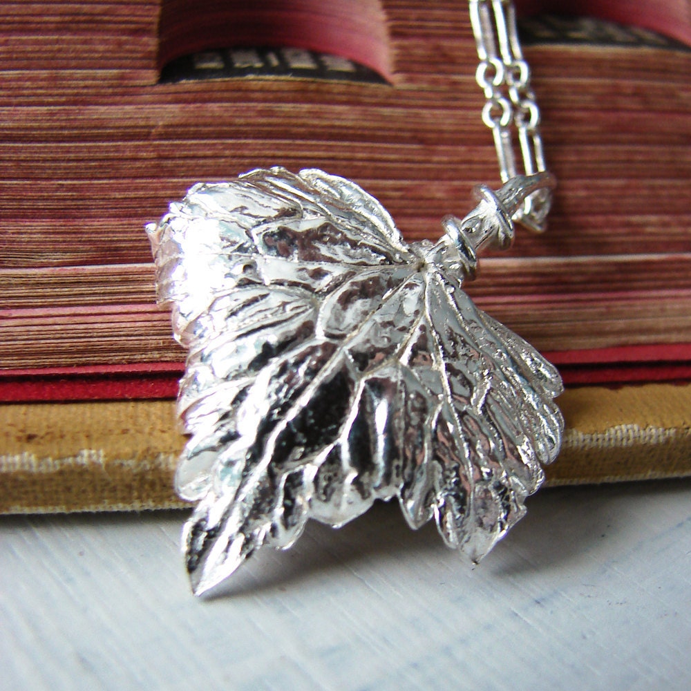 Leaf Pendant. Leaf Charm. Silver Necklace. Simple Leaf Necklace