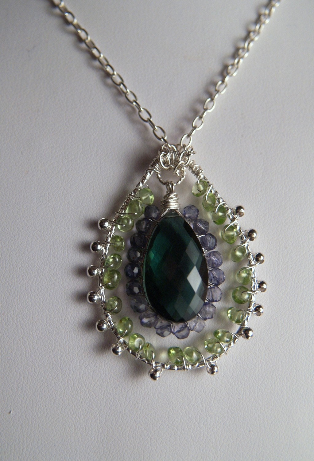 Green quartz, iolite and peridot necklace
