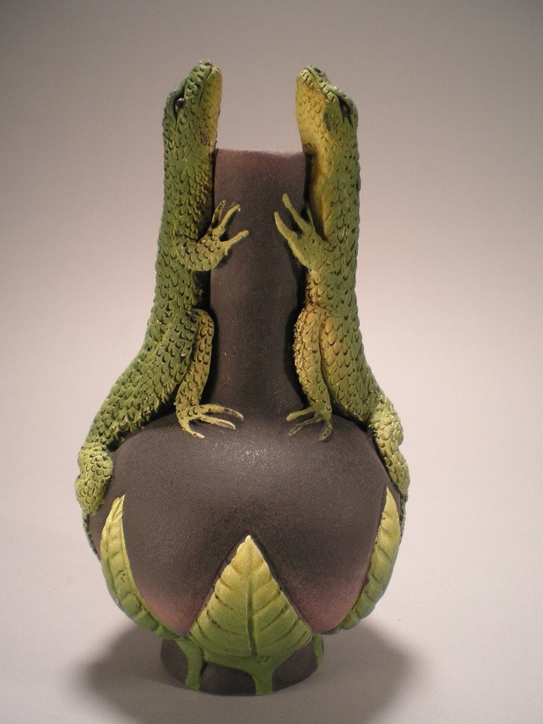 Two Lizard Vase