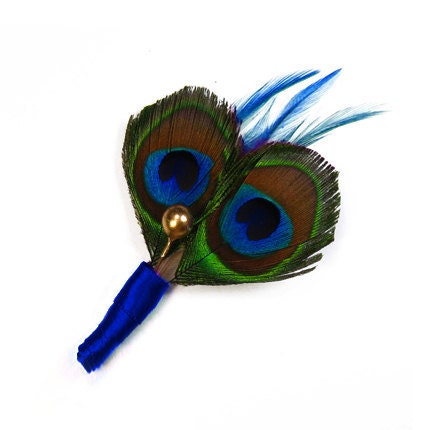 Blue feathers wedding boutineers peacock feather boutonniere pin corsages - azure blue, cobalt blue, royal blue - accessories for men